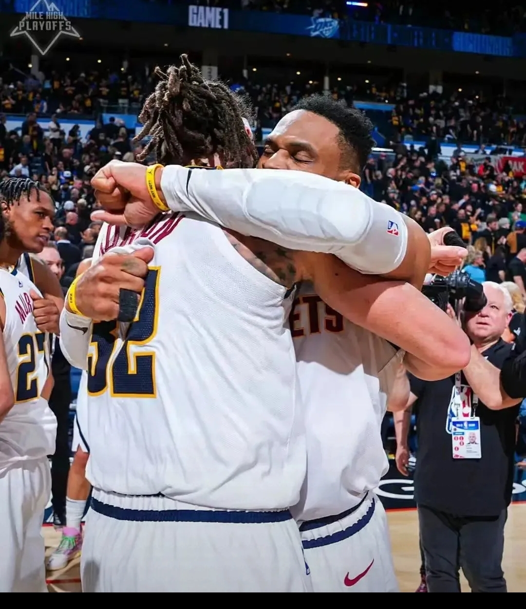 包含赛地聚焦：NBA常规赛关键时刻热度飙升，多特蒙德官宣签约，悬念犹存，身体对抗强度拉满的词条