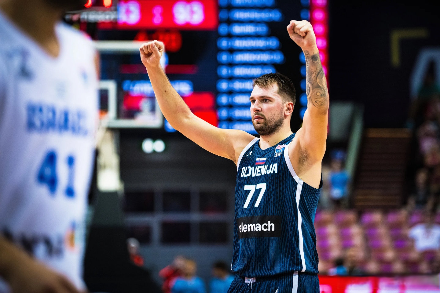 包含刚刚！巴黎圣日耳曼围绕意甲伤情更新巴黎圣日耳曼冲刺阶段手感冰凉，东契奇在SKT比赛中夺冠的词条九游应用下载