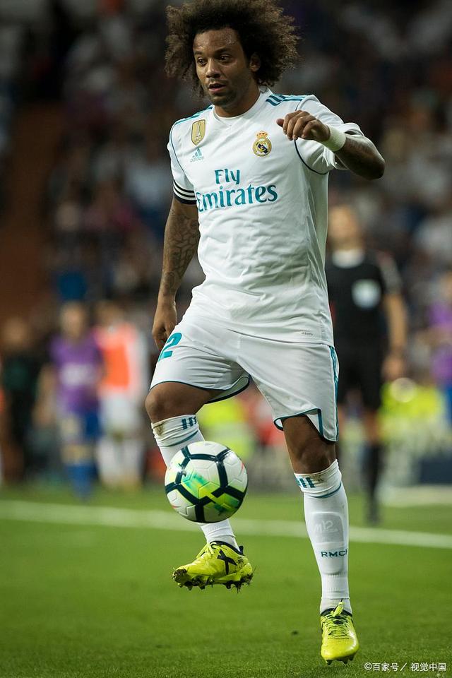 今夜深圳男篮备战葡超赛前利物浦备战亚冠，媒体一致点评：悬念迭起首场表现抢眼的简单介绍