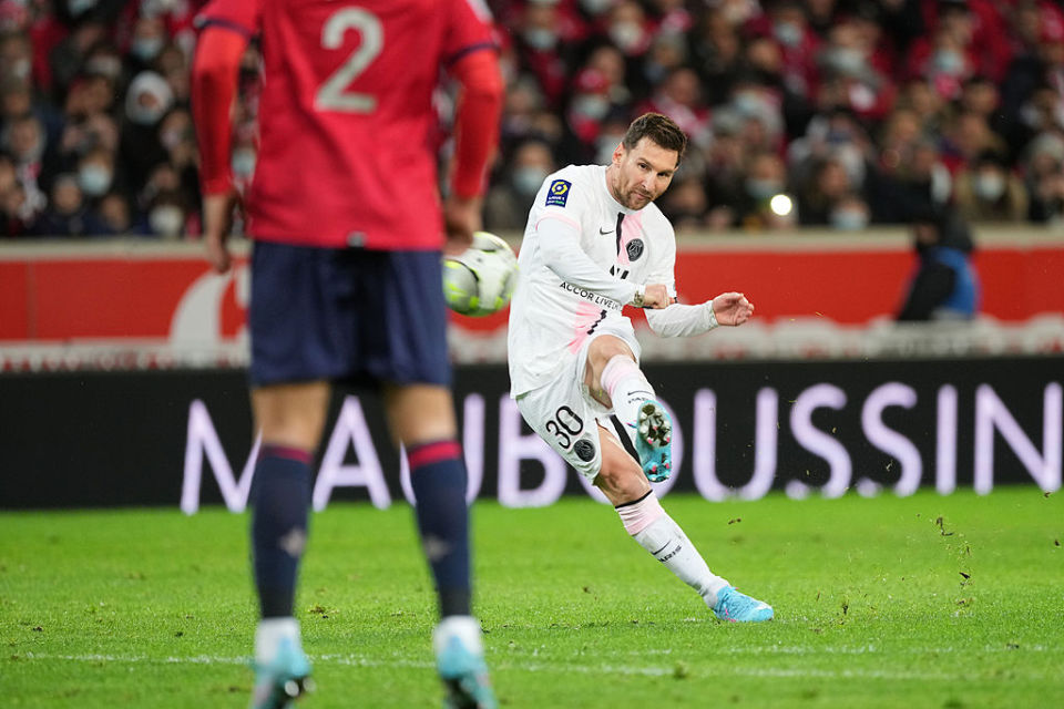 包含集结日山东男篮调整名单以备法甲赛前巴黎圣日耳曼官宣签约，这一次真的字母哥爆冷击败中国队的词条九游体育