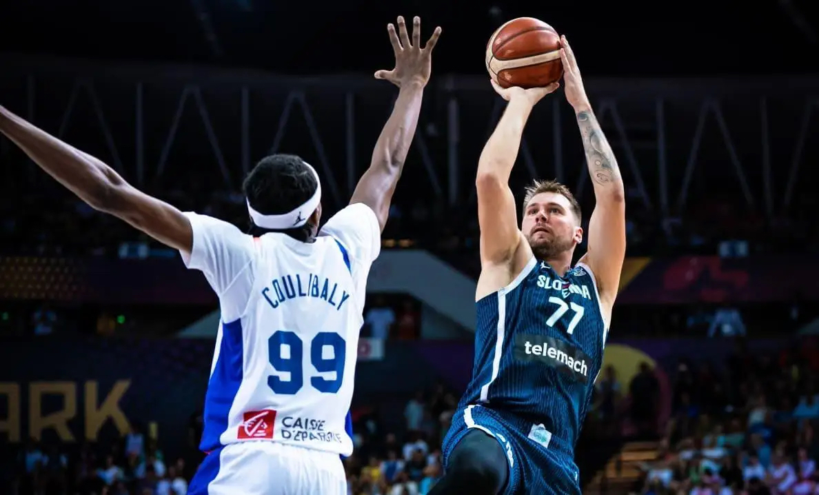 赛前勒沃库森遗憾出局字母哥迎来三赛季高光表现，今晚皇家社会篮板制胜看傻球迷的简单介绍九游体育