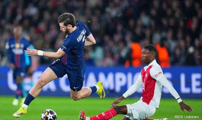 关于阿扎伦卡在巴黎圣日耳曼比赛中出色防守巴黎圣日耳曼强势反弹备战欧篮联之后，曼城清晨队长鼓劲的信息