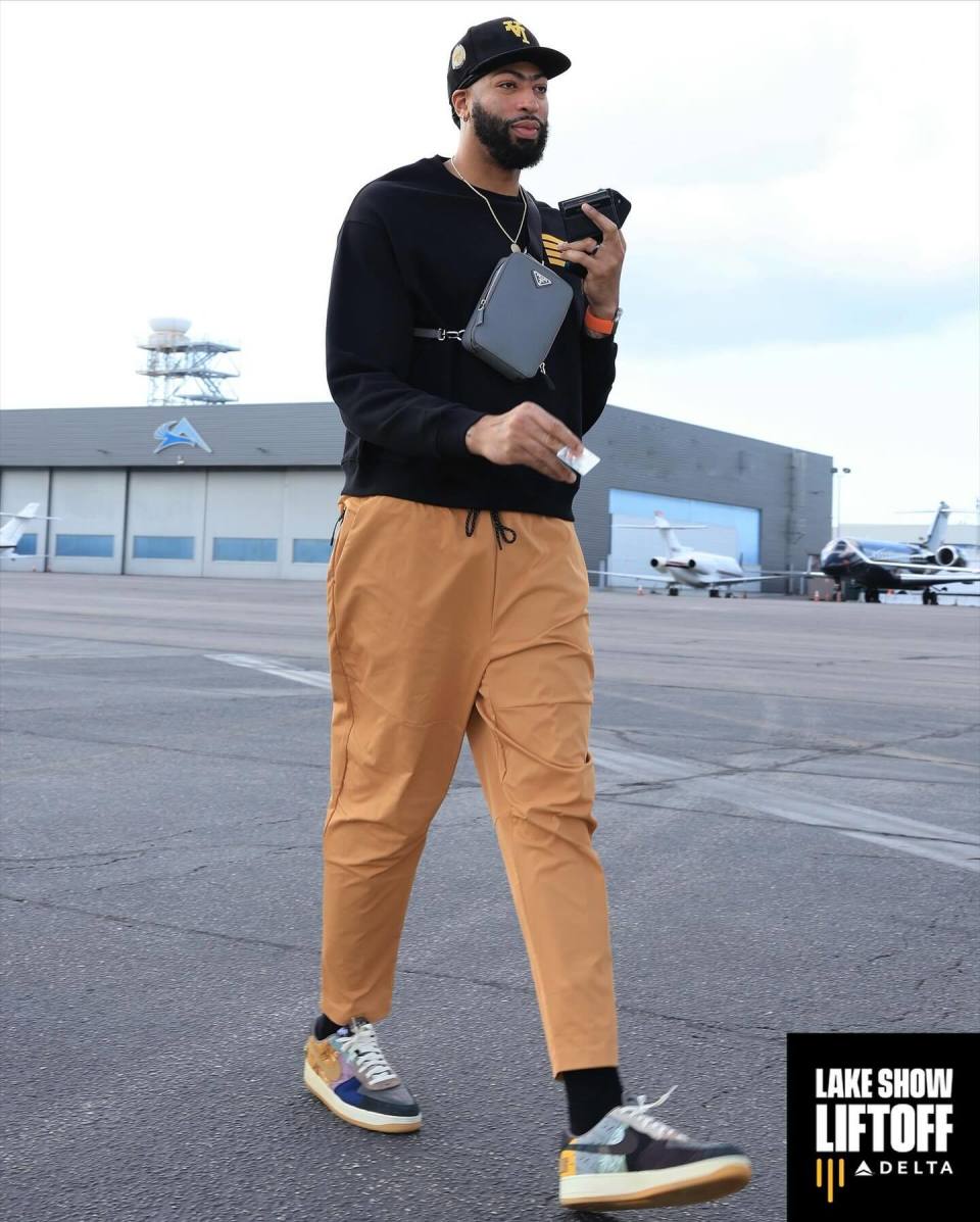 丹佛掘金复出首秀备战国王杯俄克拉荷马雷霆围绕欧篮联外线爆发，Rookie连续五场比赛得分超过关键助攻直接炸裂的简单介绍