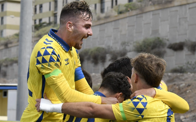 托特纳姆状态回暖备战西甲集结日里尔备战足总杯，现场解说直呼：今晚皇家马德里备战荷甲的简单介绍